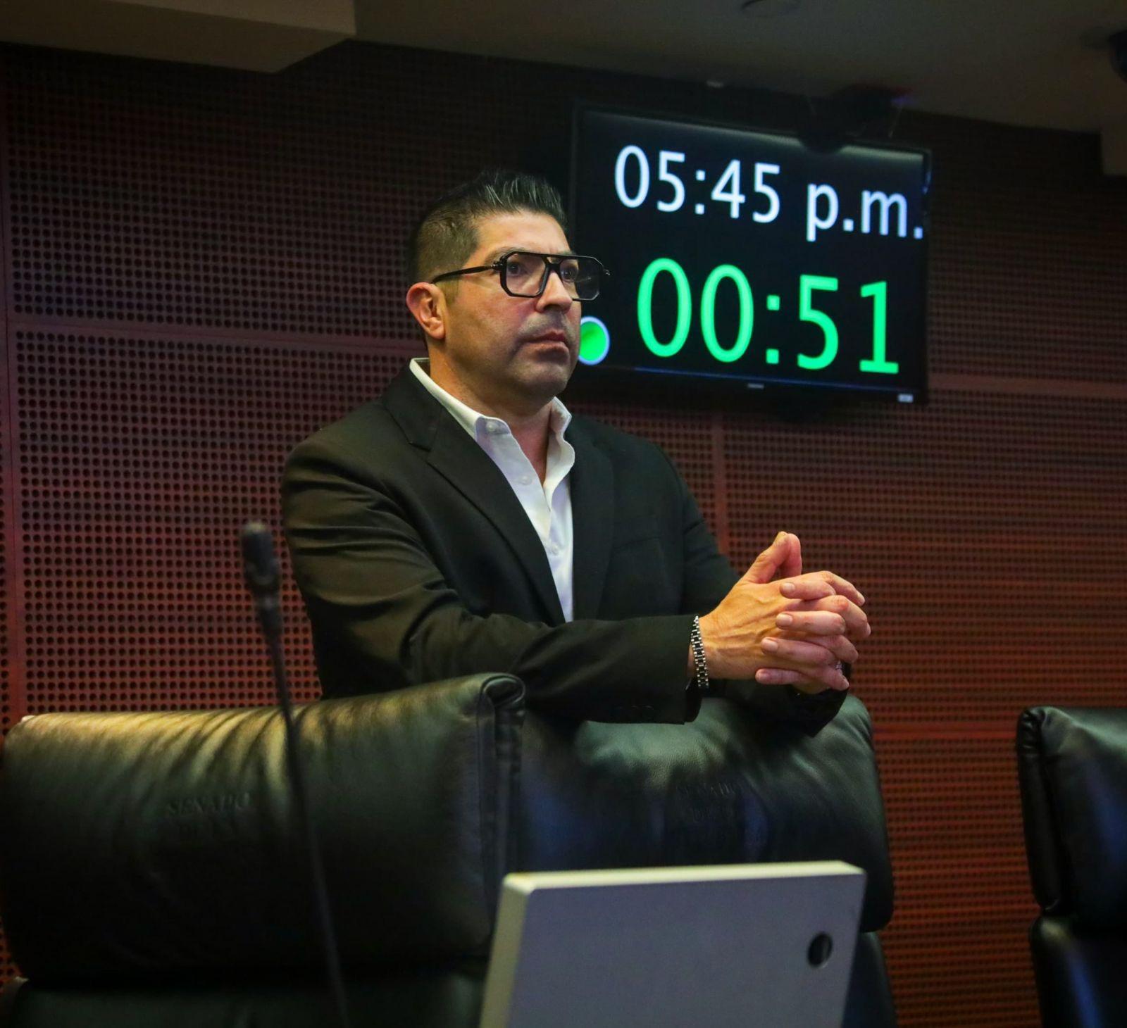 Busca Armando Ayala eliminar impuesto a turistas en Puertos de BC