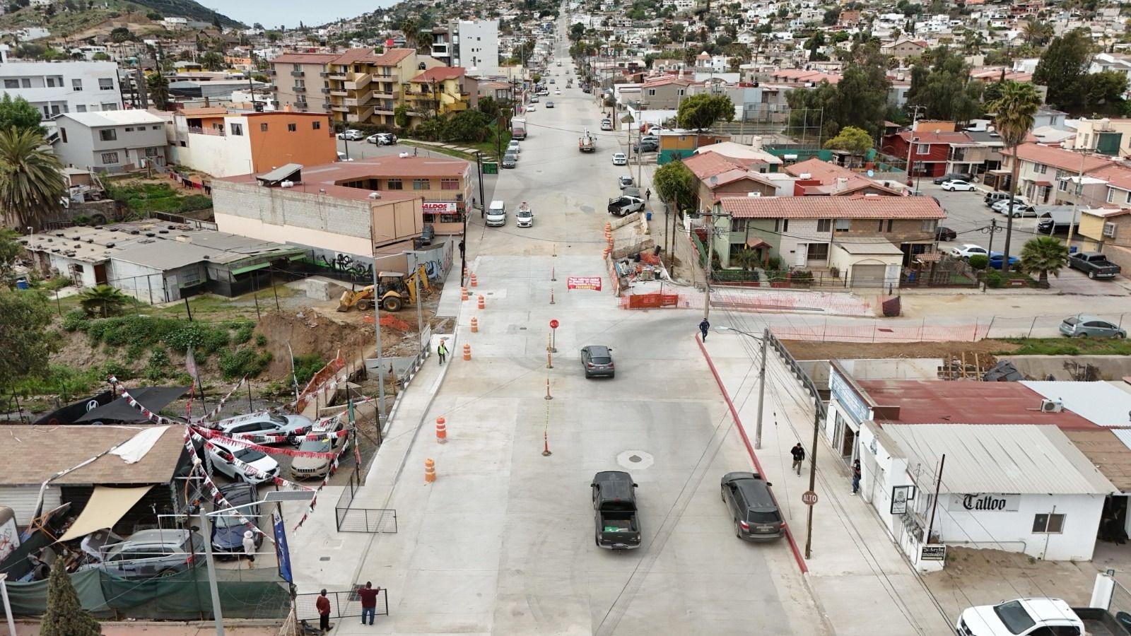 Habilitan carriles centrales del puente de la calle Ámbar para circulación vehicular