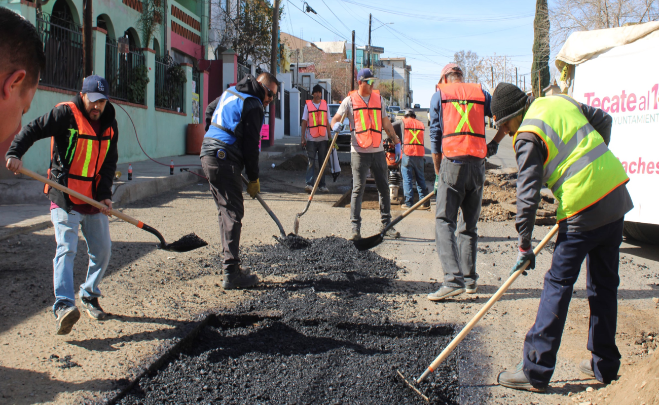 Gobierno de Tecate Continúa Rehabilitando Vialidades con Descuento en el Impuesto Predial