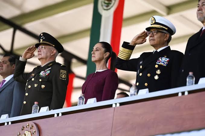 En el Día de la Bandera, Sheinbaum destaca el respeto y la soberanía de México