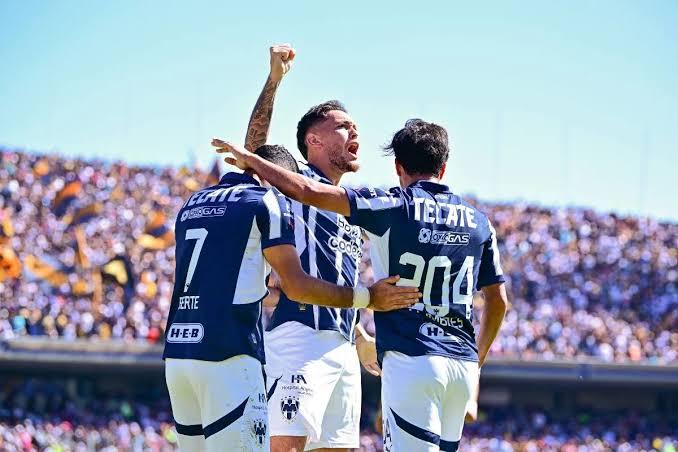 Rayados avanza a semifinales con autoridad sobre Pumas
